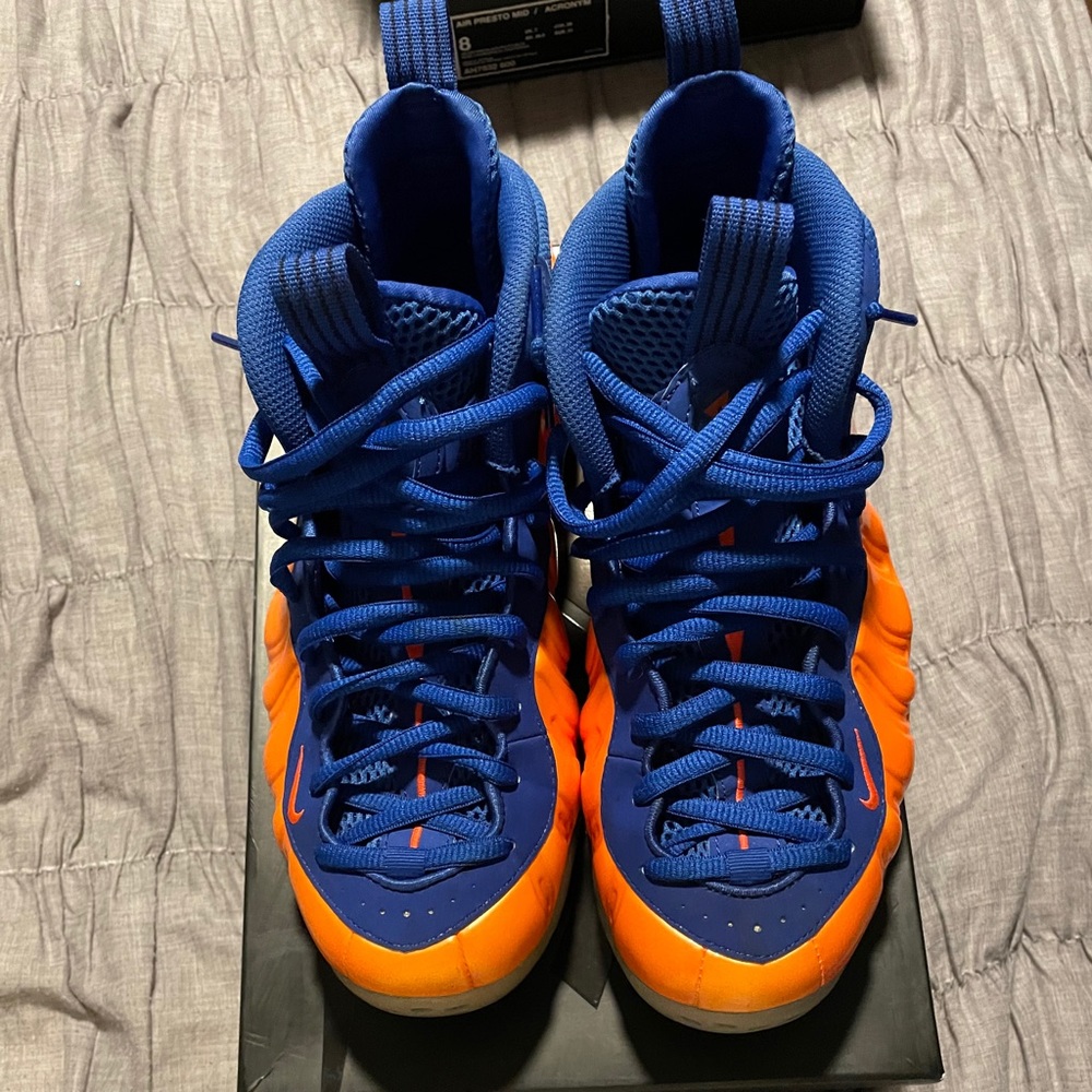 Men’s Nike foam posits